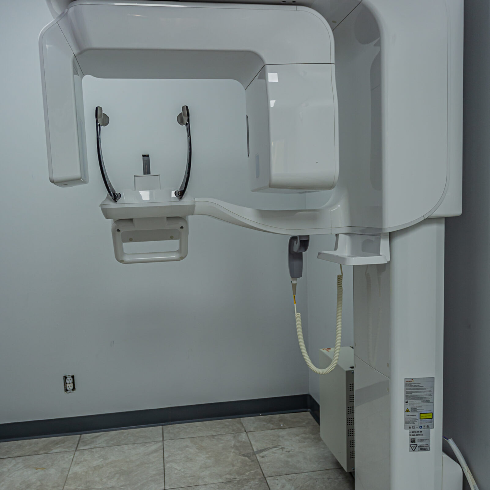 office tour Dental Health International dentist in Chelsea, MA Dr. Jeya Guna Dr. Luxmi Guna Dr. Aynka Guna Dr. Anuradha Deshmukh Dr. Oleg (Alex) Agranovich Dr. Angela Lin Dr. Jubin Zaboulian Dr. Rekha Hariwala